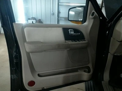 Отделочная панель передней двери EXPEDITON 2004 104863162 - Изображение 1 из 4