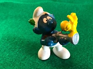 Vintage Schleich 1978 Peyo Hunting Smurf - Made In Hong Kong