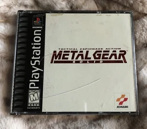 Metal Gear Solid Sony PlayStation 1, 1998 Etiqueta Negra Con Folleto De Colección - Imagen 1 de 8