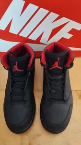 NEUwertig high Sneaker***Nike***Air Jordan Gr. EUR 35 schwarz-rot  TOP!!! - Bild 1 von 13