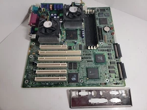 Intel 370 Motherboard Server Board (G7ESZ) w/ Dual 1 GHz Pentium III +RAM +MORE - Picture 1 of 14