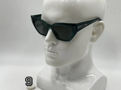 Gafas de sol Karl Lagerfeld KL6145S 300 stock antiguo con estuche blando bolsa Foto 1 de 4