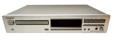 Onkyo DX-7211 CD-Player - getestet - guter Zustand - Bild 1 von 4