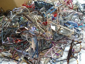 20+ Pfund Brillengestell / Lesebrille / einige versch. 350+ Bulk Lot - Bild 1 von 16