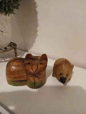 Solid Wood Cat And Hedgehog  Ornaments  9cm Cute Animals Collection  - Image 1 of 4