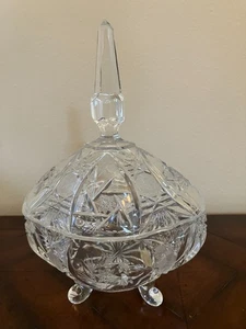 Vintage Kristaluxux Three Footed Etched Cut Glass Candy Bowl with Lid - 11 in - Picture 1 of 6