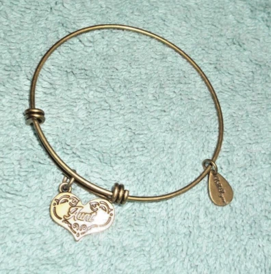 Brazalete Brazalete Bella Ryann Tono Dorado Tía Dije Expansión Foto 1 de 2