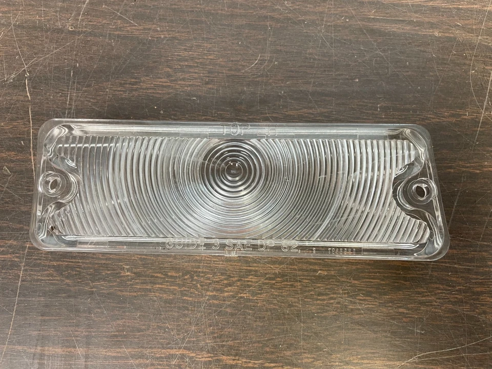 Oldsmobile 88 98 Starfire LH 1962 luz de estacionamiento lente nos 724 Foto 1 de 4