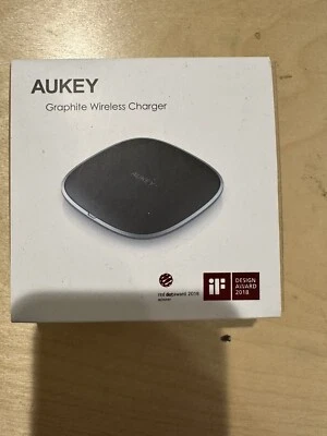 AUKEY LC-C5 Graphite Ultra-compact Wireless Charging Pad - USB C - Image 1 of 4