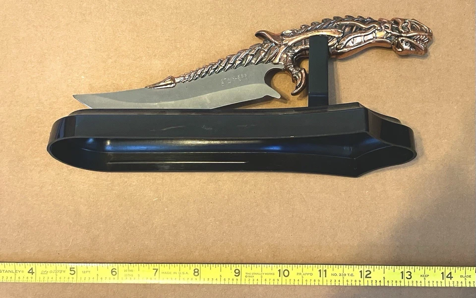 Esqueleto de ceifador tático dinossauro lâmina fixa com suporte fantasia 2003 - Imagem 1 de 1