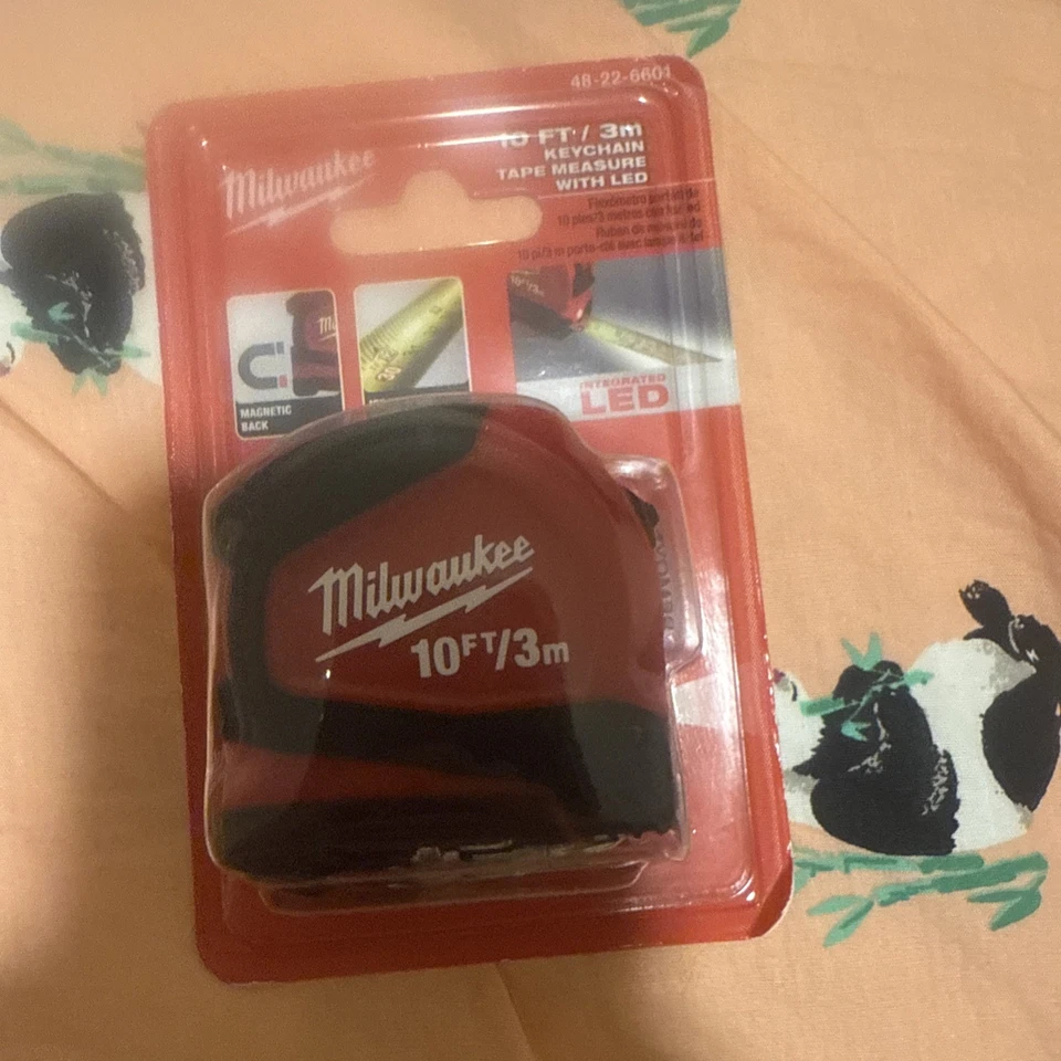 Milwaukee Measuring Tape - Image 1 of 1