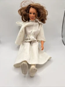 Kenner 1978 Kenner Principessa Leia Star Wars personaggio bambola 12 pollici con calzini - Foto 1 di 12