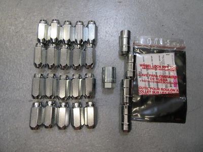 Juego de tuercas y bloqueo hexagonales McGard 84638 M14X1.5 asiento cono cromado de 6 orejetas Foto 1 de 4