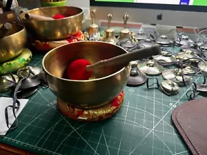 7 METAL HAND HAMMERED TIBETAN SINGING BOWL 17CM - Picture 1 of 4
