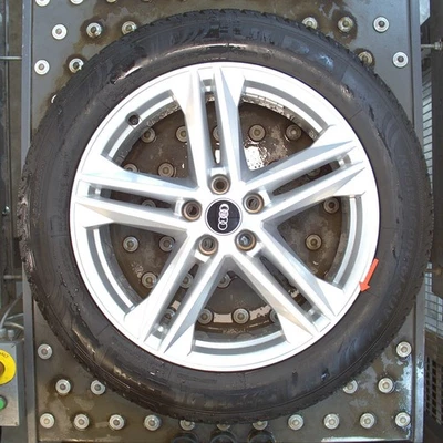 Original Audi Q5 FY Winterkompletträder Fulda 235/55 R19 105V - Bild 1 von 4