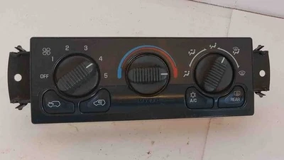 2000 SILVERADO 1500 HEATER AC CONTROL W/ REAR DEFROST ID 15753263 USED OEM - Image 1 of 4