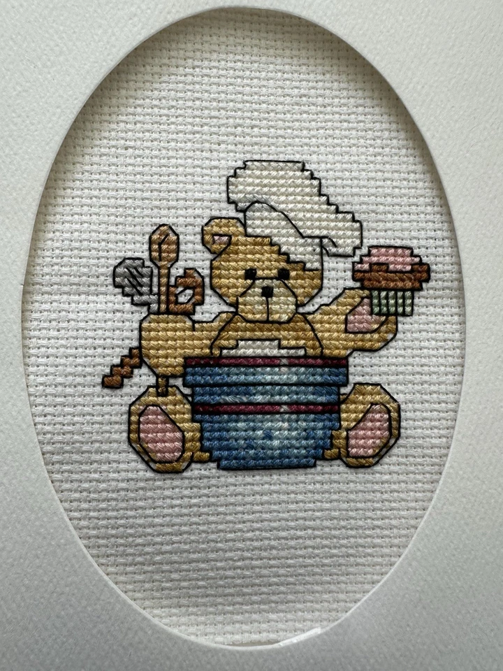 TARJETA PUNTO DE CRUZ TERMINADA COMPLETA '' OSO LINDO 9"" Foto 1 de 1