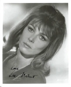 Lee Grant Actress Signed Autograph 8 x 10 Photo PSA DNA *78 - Picture 1 of 3