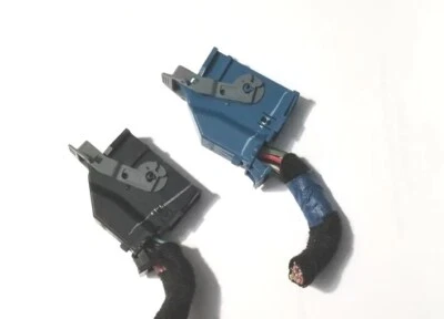 2005-2007 FORD Expedition Genuine OEM Instrument Cluster Connectors - Image 1 of 4