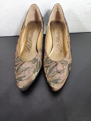 Vintage Life Stride Floral Tapestry Pump Heels Womens Size 6B/ AA - Image 1 of 4