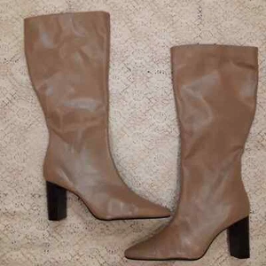 NWOB Genuine Leather Colin Stuart Tan Boots With Block Heel Pointed Toe 9.5  - Picture 1 of 4