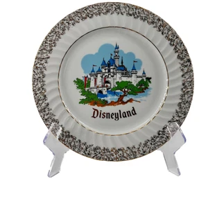 Vintage 10 inch Disneyland Cinderella’s Castle Hanging Plate Made in Japan - Picture 1 of 5