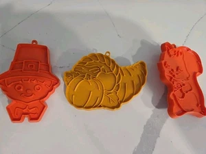 10 cortadores de galletas de plástico vintage con sello de acción de gracias otoño años 70 peregrino - Imagen 1 de 7