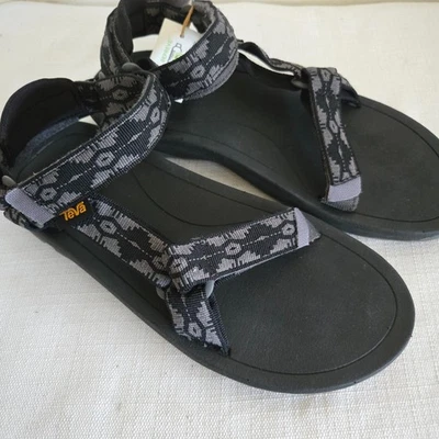 NWOB BIG KIDS SIZE 6 TEVA HURRICANE XLT 2 SPORT SANDALS DARK GULL GREY 1019350Y - Image 1 of 4