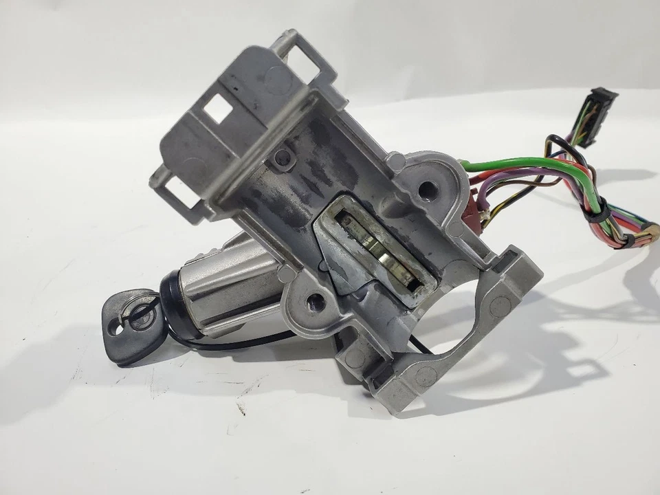 Used Ignition Switch fits: 1994 Bmw 525I AT Grade A - Image 1 of 4
