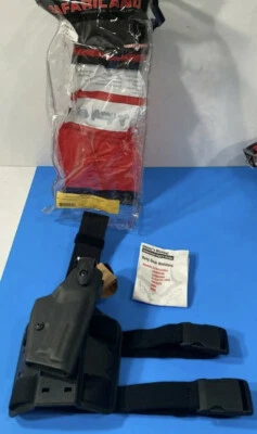 SAFARILAND 6004-74-121 TACTICAL / MILITARY SLS THIGH HOLSTER SIG P225 228 229 RH - Image 1 of 4
