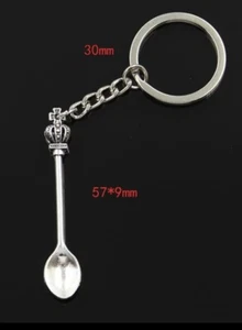 Spoon Crown Pendant Keychain Metal Holder Chain Silver Color Pendant Vintage - Picture 1 of 3