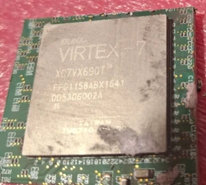 XILINX VIRTEX-7 XC7VX690T For Chip Recovery - Picture 1 of 2
