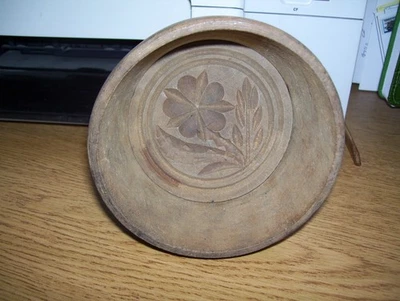 OLD SUNFLOWER WOOD BUTTER MOLD - Image 1 of 4