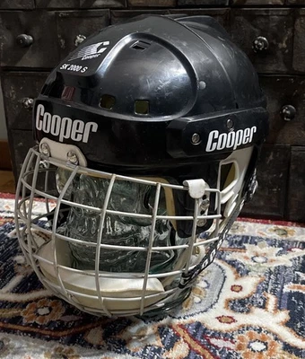 Vintage Cooper SK 2000 S Black Hockey Helmet with FM300 S White Cage Mask - Image 1 of 4