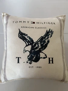 Designer Tommy Hilfiger Heritage Design Print Cushion Eagle Zip Close White - Picture 1 of 5