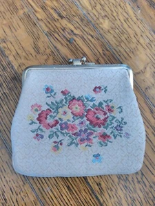 VTG Saks Fifth Avenue Floral Clutch Purse Gold Snap Closure Mini Bag - Picture 1 of 8