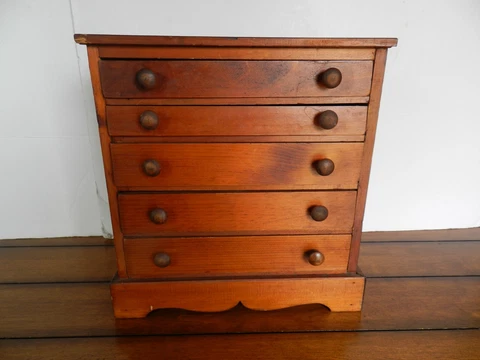 Antique/Vintage Salesman Sample Style Dresser Cover
