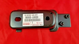 Toyota 58303-33020 Reinforce, Rear Bumper Arm Support, RH - Imagen 1 de 2