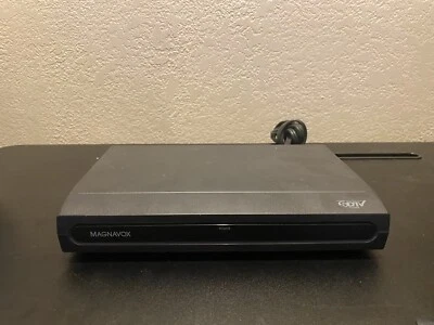 Magnavox TB110MW9A DTV Digital To Analog TV SDTV Converter Box - Image 1 of 3