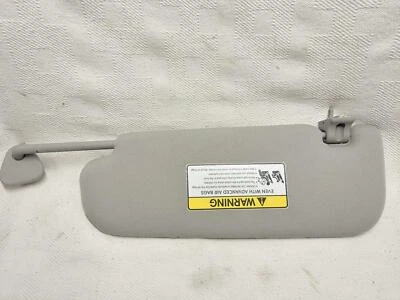 2013 Kia Optima passenger side sun visor (panoramic roof) (roof illuminated) Foto 1 de 4