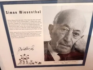 Simon Wiesenthal Holocaust Überlebender signed Autogramm 8 x 10 Foto - Bild 1 von 3
