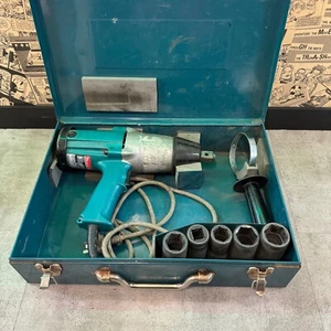 MAKITA : 850W 3/4INCH IMPACT WRENCH ( 6906 ) in Case w/ access - Picture 1 of 4