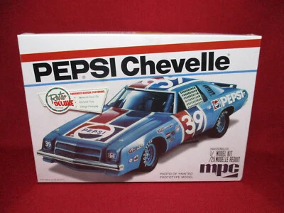1975 Pepsi Chevy Chevelle Stock Race Car NASCAR Retro MPC 1/25 Scale Model Kit - Image 1 of 3