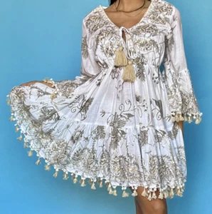 ANTICA SARTORIA 2024 WHITE & ECRU V NECK TIE FRONT DRESS NWT ONE SIZE - Picture 1 of 7