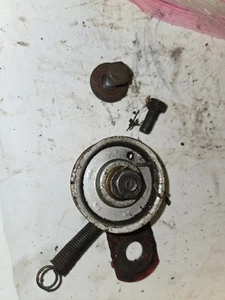 Yard Machines Snow Blower Idler Pulley /Bracket 756-0313, 05896A-0637 - Picture 1 of 2