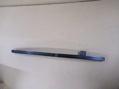 Дверь Ford Escort mk2, задняя разделительная планка окна 1/4, задняя панель водителя, o/s/r. - Изображение 1 из 4