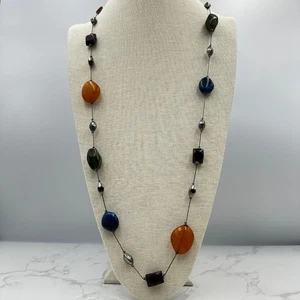 Collar llamativo contemporáneo con cuentas de ágata caprichoso cadena tono plata - Imagen 1 de 8