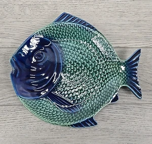 Olfaire Portugal Majolica Blue/Green Ceramic 10.75" Fish Plate (D) - Picture 1 of 6