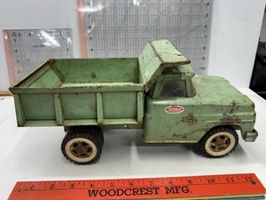 Vintage Tonka Canadian Dump Truck Green Mint RARE Rusty Pressed Steel S - Picture 1 of 9