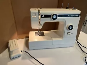 Kenmore 385 1154180 White Stitch Function Electric Sewing Machine TESTED + PEDAL - Picture 1 of 11